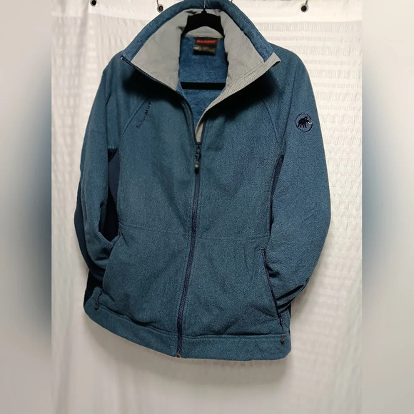 Mammut Full Zip Midlayer Jacket.  Ladies size L - Picture 2 of 13